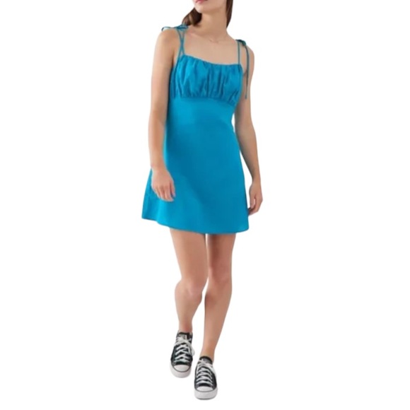 UO Urban Renewal Eco Linen Ruched Mini Dress - Picture 2 of 4